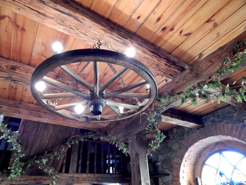 Pie Veca Kaleja Hotel Даугавпилс Екстериор снимка