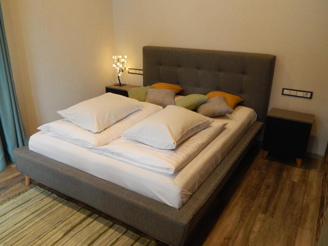 Pie Veca Kaleja Hotel Даугавпилс Екстериор снимка