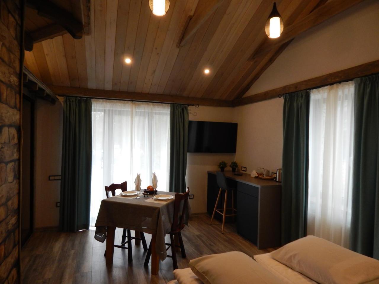 Pie Veca Kaleja Hotel Даугавпилс Екстериор снимка